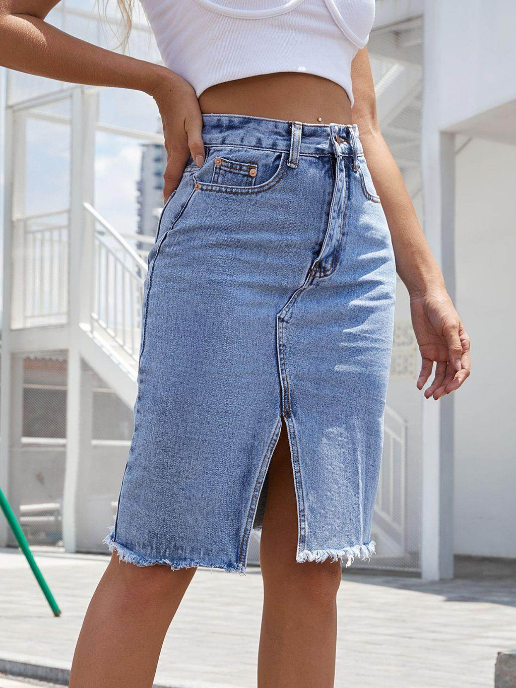 Raw Hem Slit Denim Skirt for Trendy Casual Wear-3
