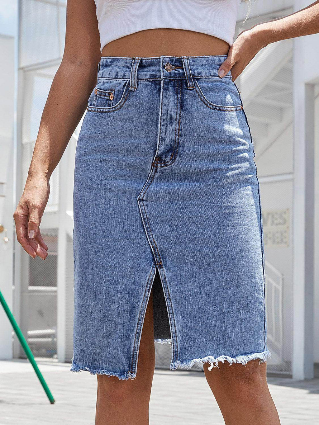Raw Hem Slit Denim Skirt for Trendy Casual Wear-0